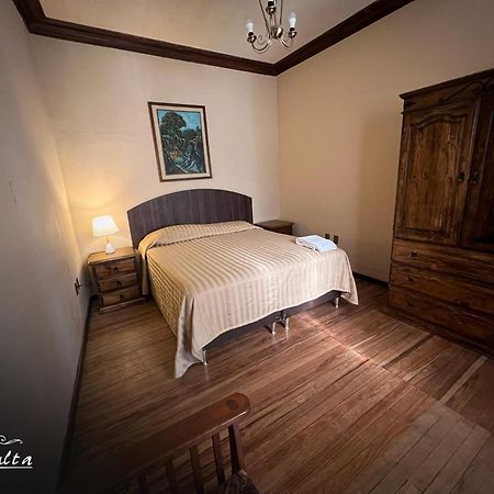 סוקרה La Culta Hostal & Casa Cultural מראה חיצוני תמונה