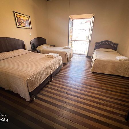 סוקרה La Culta Hostal & Casa Cultural מראה חיצוני תמונה